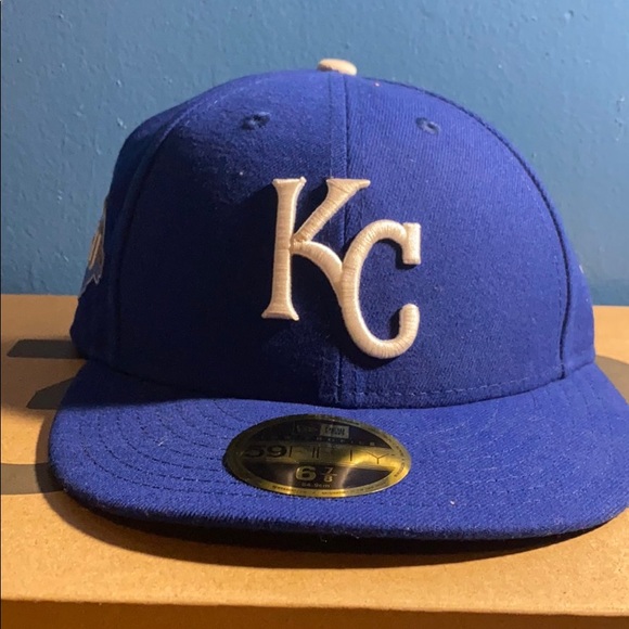 Kansas City Royals Low-Profile Fitted Cap - Picture 1 of 6